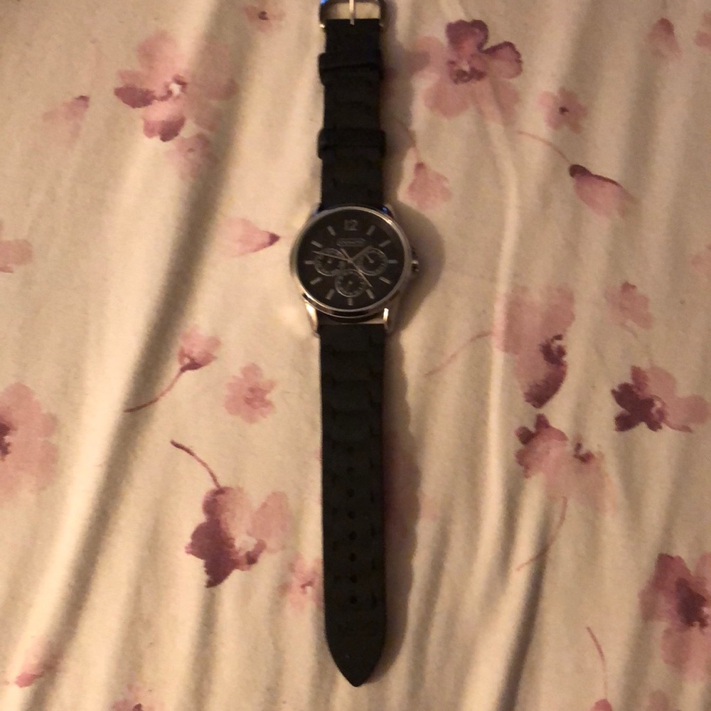 COACH boyfriend style watch - Picture 3 of 3